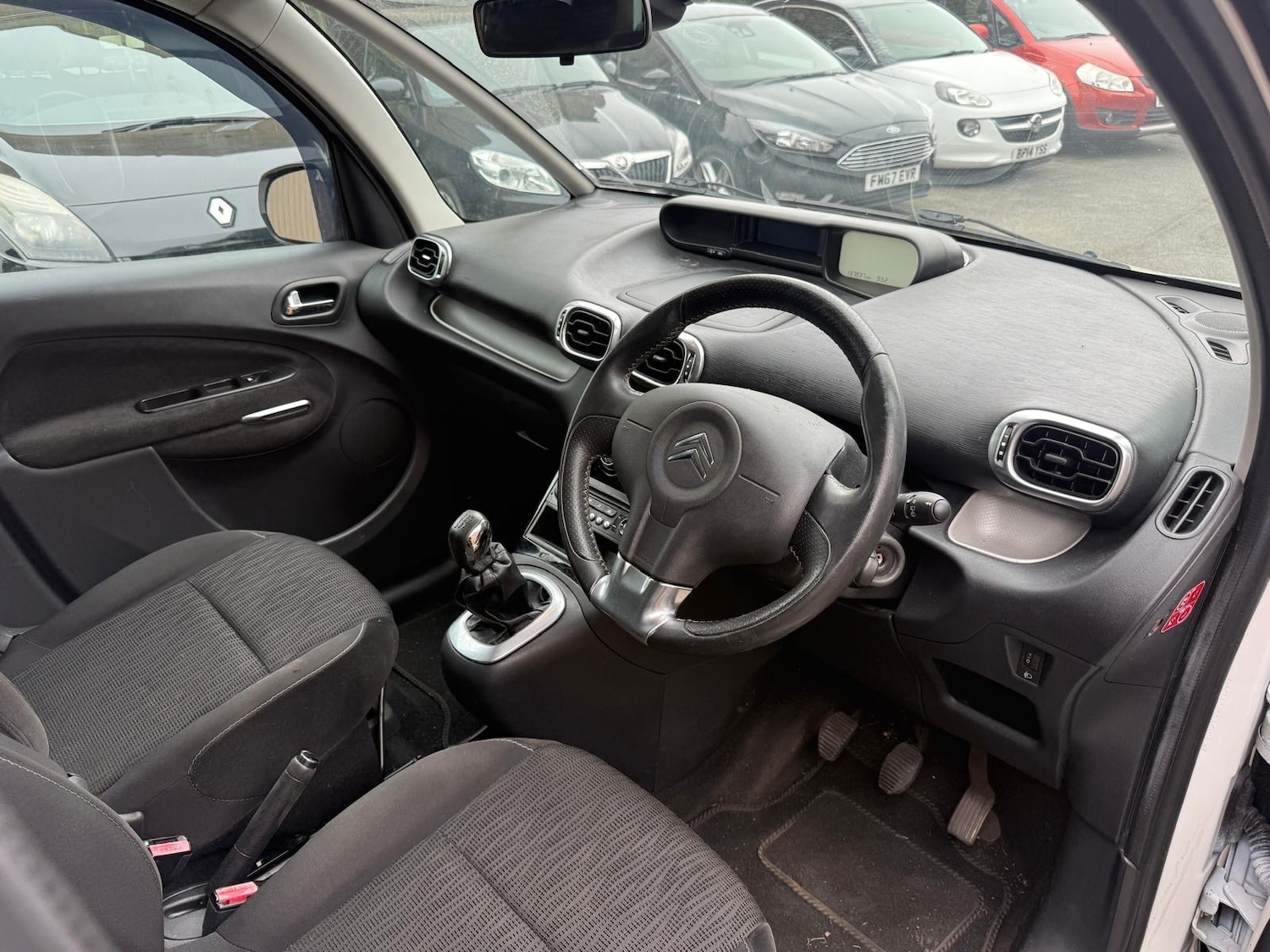 Used Citroen C3 Picasso 2012 for sale - 77802867: Photo 20
