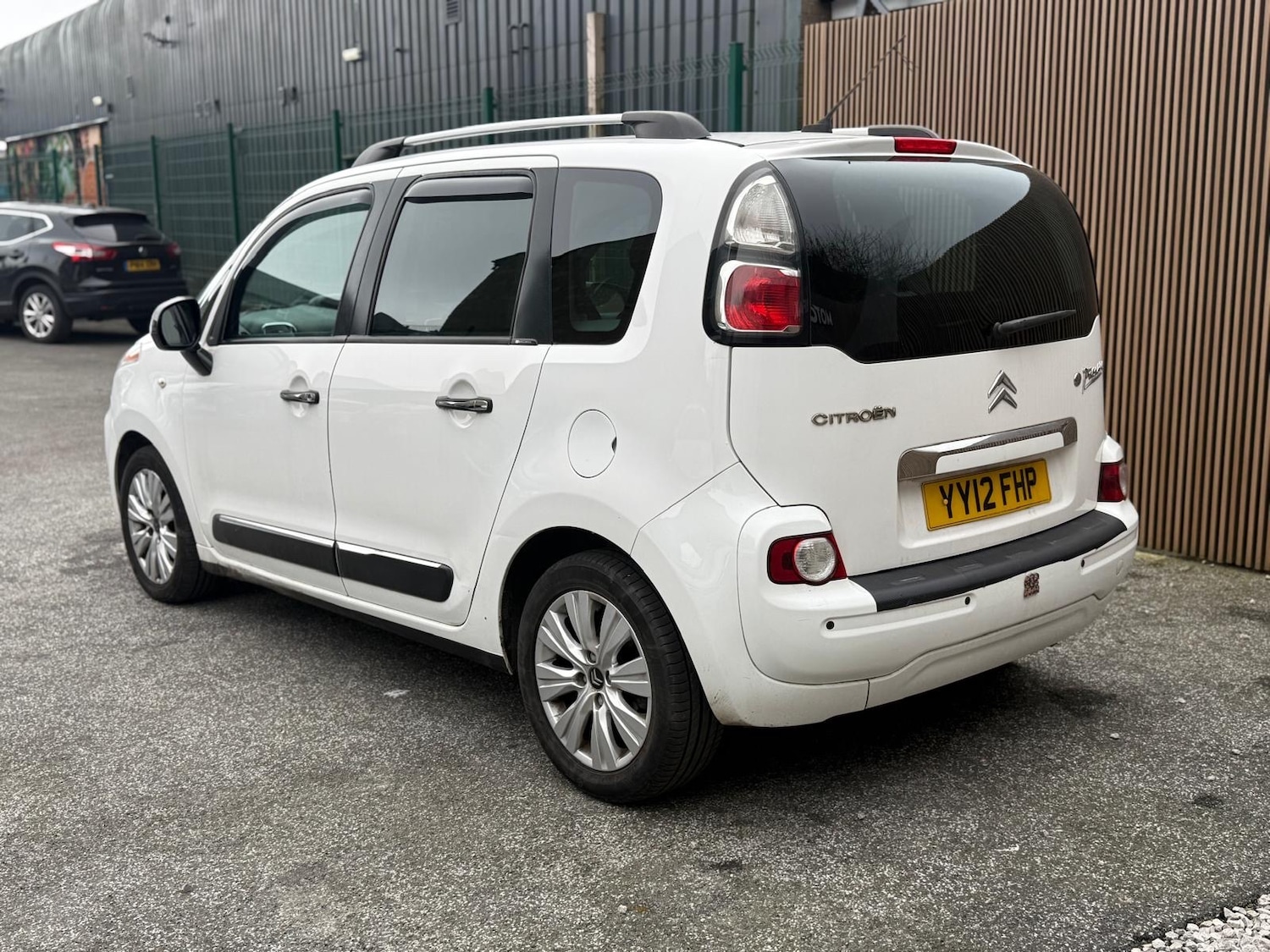 Used Citroen C3 Picasso 2012 for sale - 77802867: Photo 4
