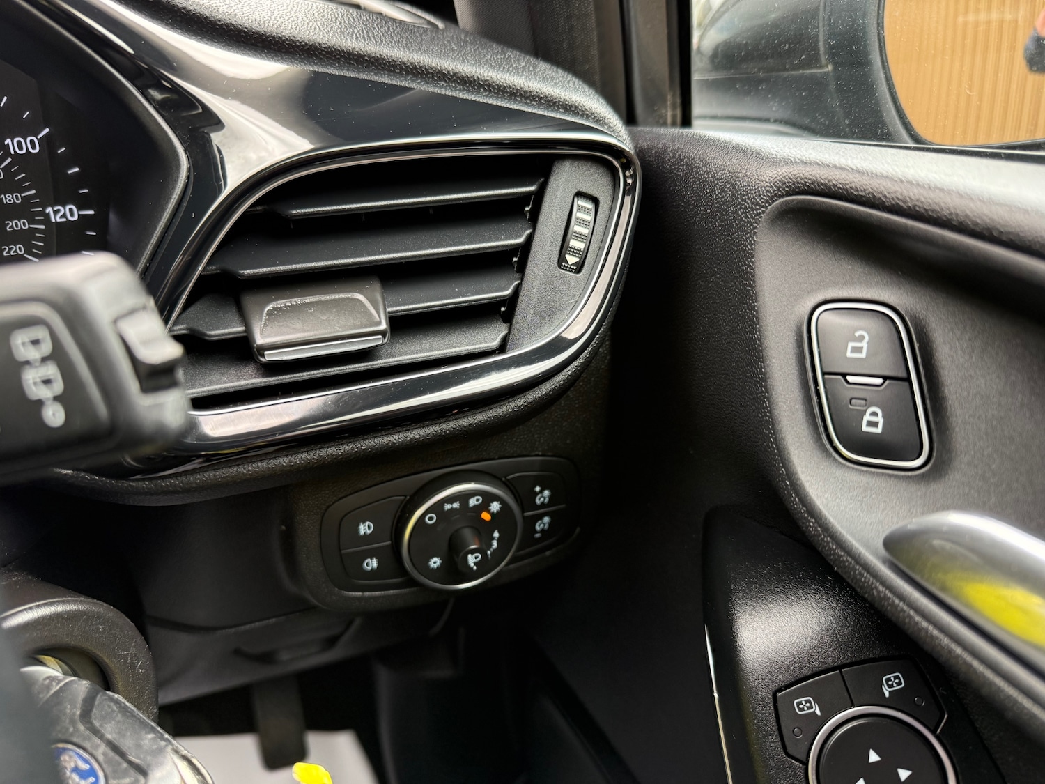 Used Ford Fiesta 2020 for sale - 76257861: Photo 29