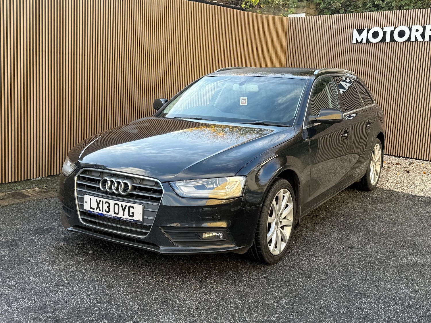 Used Audi A4 2013 for sale - 76985144: Photo 2