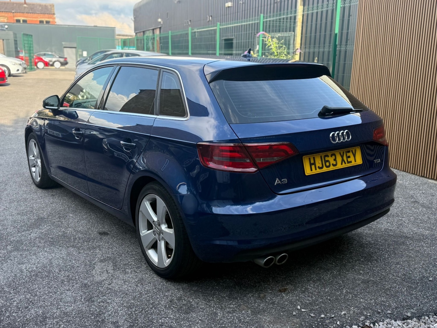 Used Audi A3 2013 for sale - 76985178: Photo 2