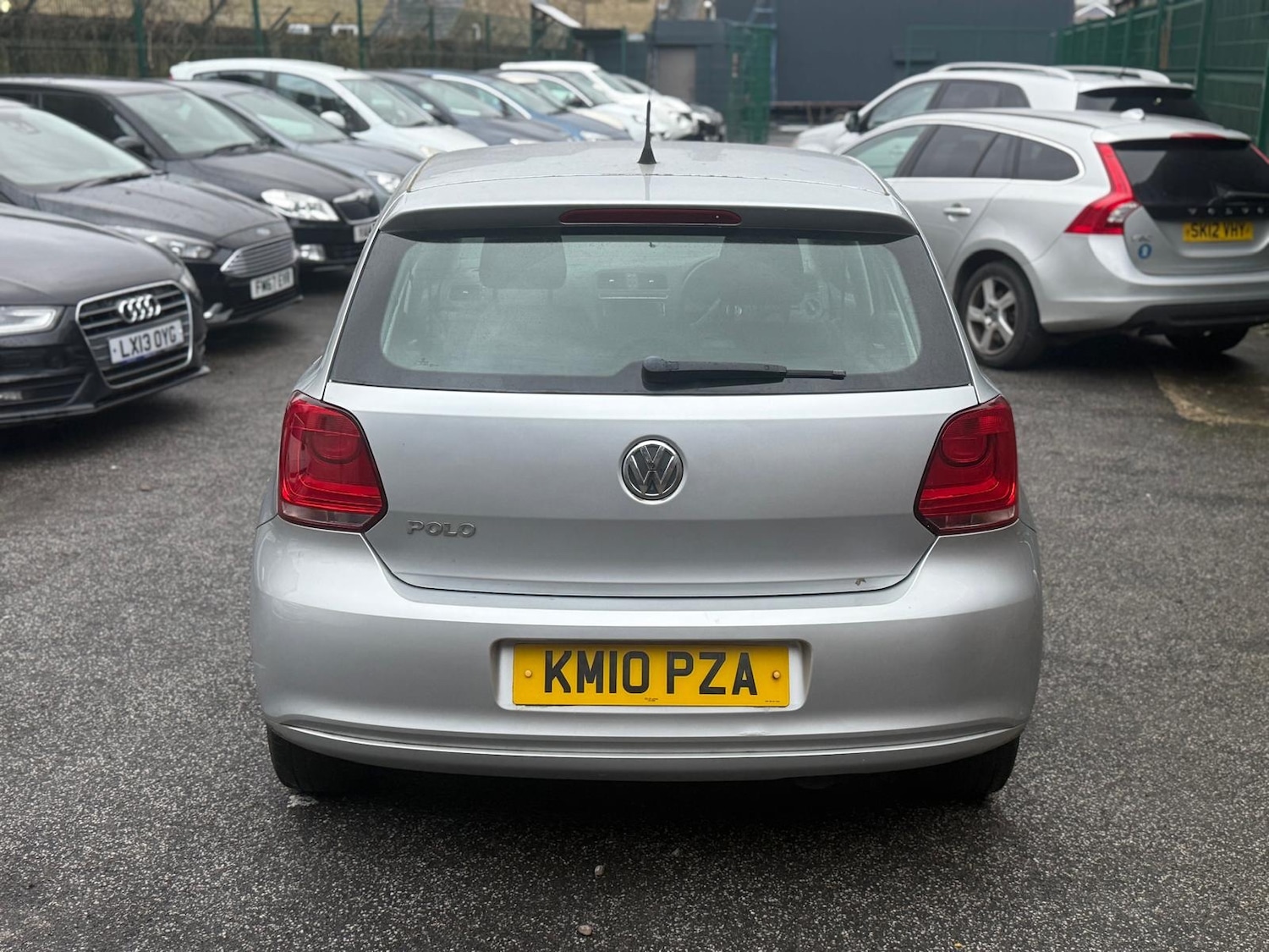 Used Volkswagen Polo 2010 for sale - 77609648: Photo 10