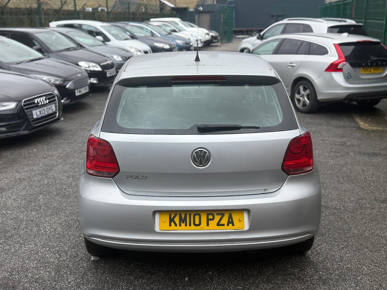 Used Volkswagen Polo 2010 for sale - 77609648: Photo 8