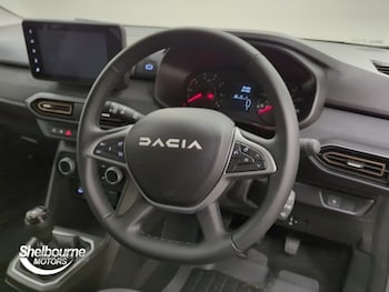 Used Dacia Sandero Stepway 2025 for sale - 77145085: Photo