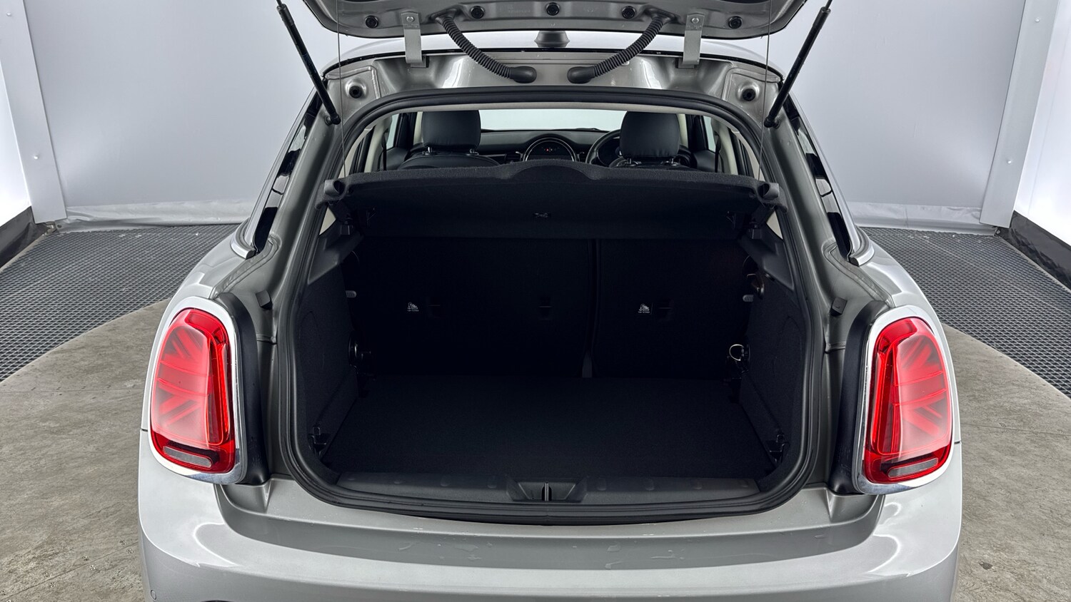 Used MINI Hatch 2023 for sale - 77086482: Photo 13