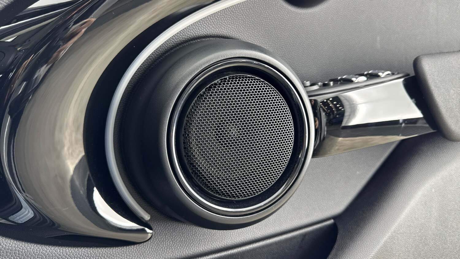 Used MINI Hatch 2023 for sale - 77086482: Photo 28