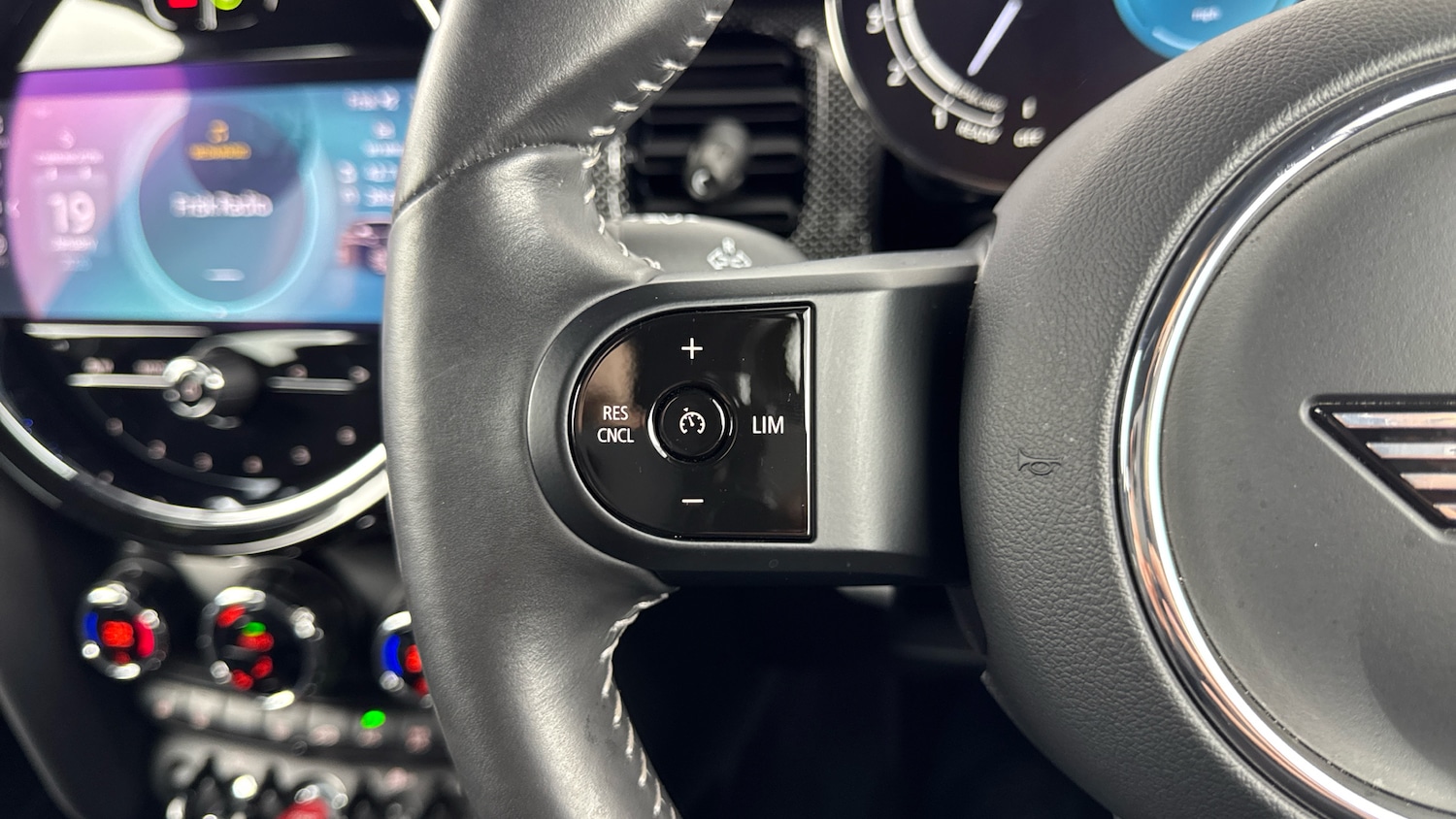 Used MINI Hatch 2023 for sale - 77662466: Photo 17