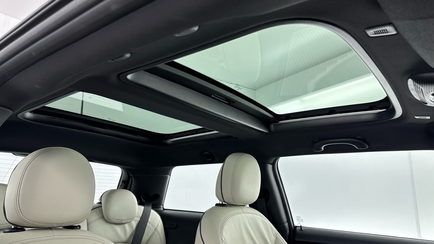 Used MINI Hatch 2022 for sale - 77363275: Photo 17