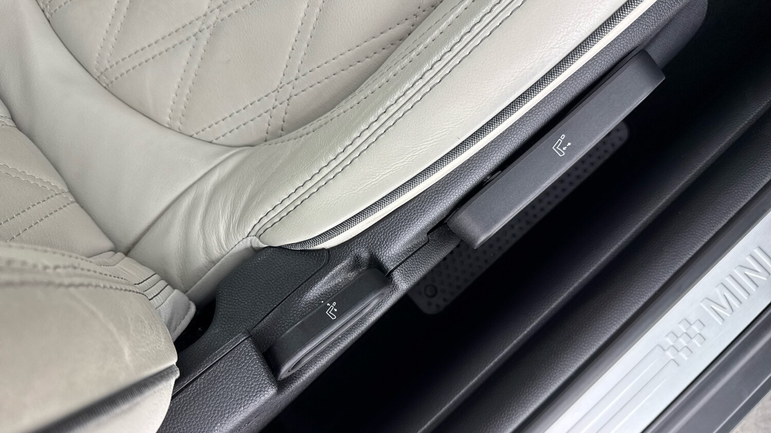 Used MINI Hatch 2022 for sale - 77363275: Photo 29