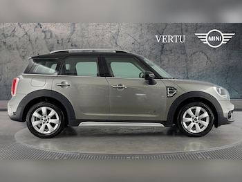 Used MINI Countryman 2018 for sale - 75525700: Photo