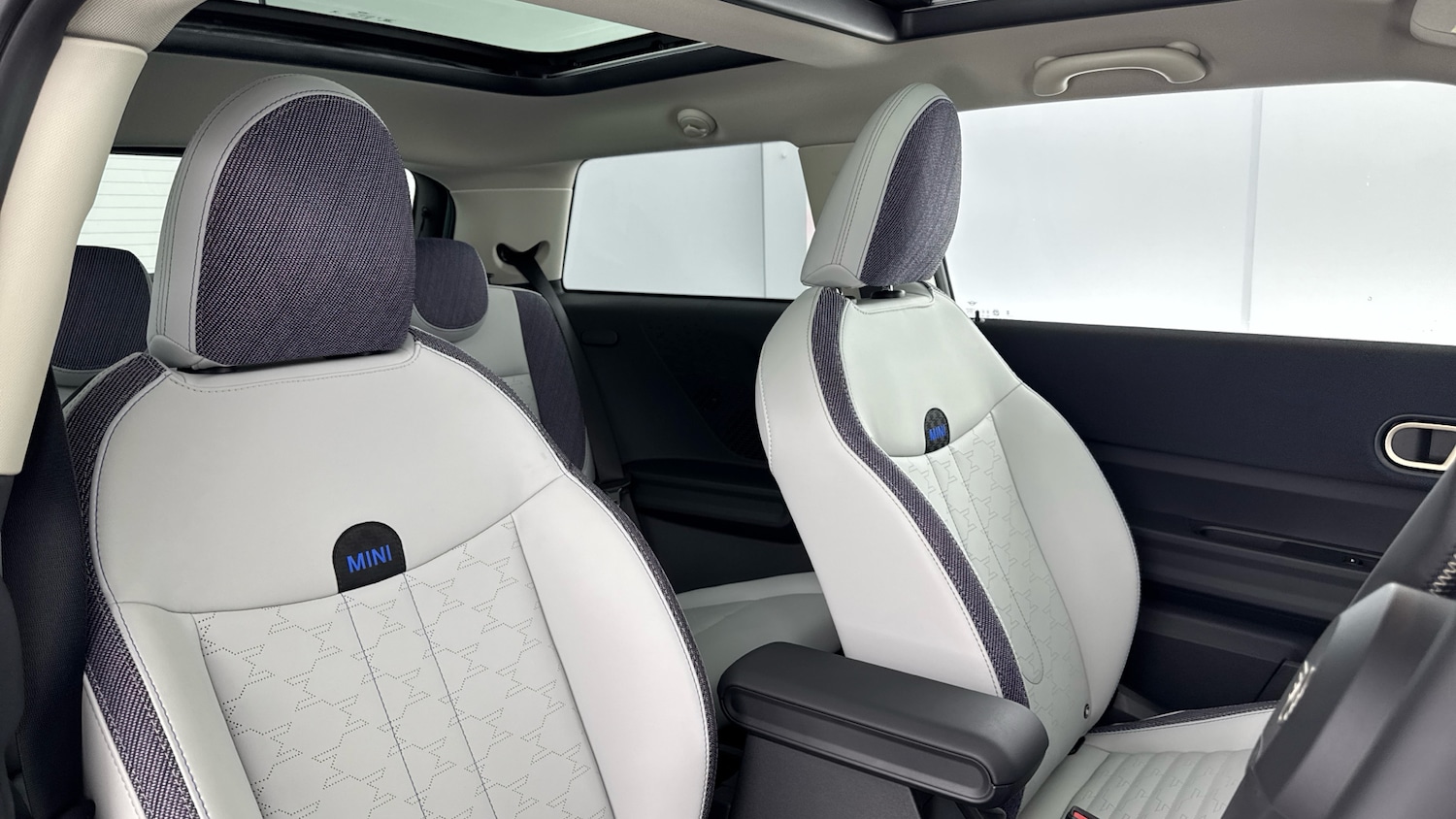 Used MINI Cooper 2025 for sale - 77592653: Photo 26