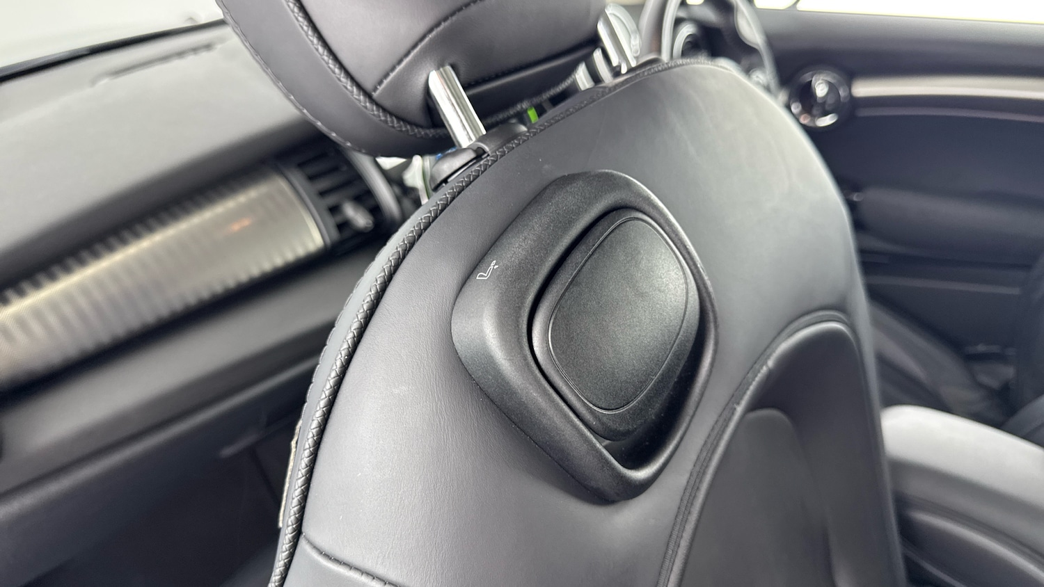 Used MINI Hatch 2019 for sale - 78028435: Photo 50