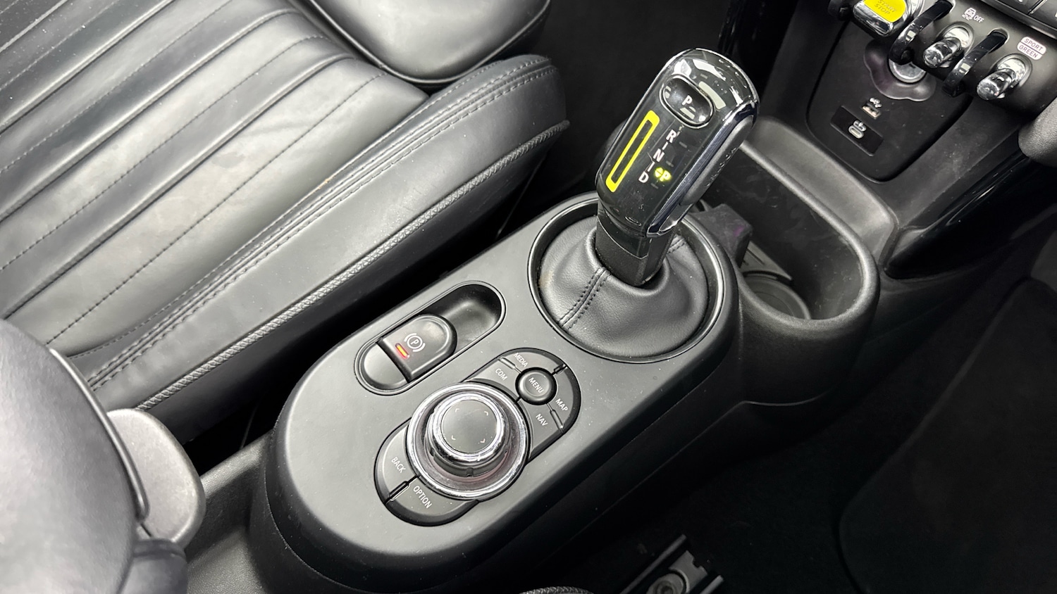 Used MINI Hatch 2022 for sale - 76830517: Photo 10