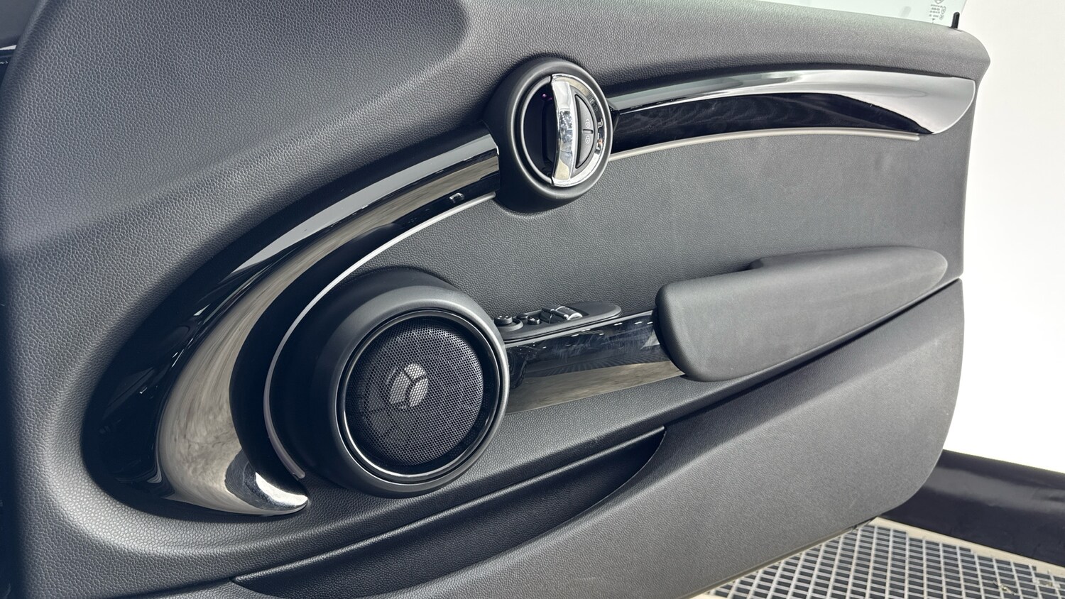 Used MINI Hatch 2022 for sale - 76830517: Photo 28