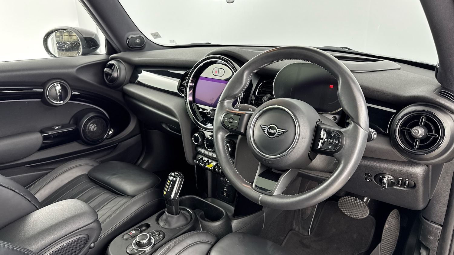 Used MINI Hatch 2022 for sale - 76830517: Photo 6