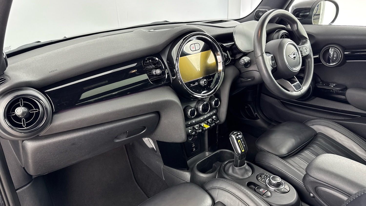 Used MINI Hatch 2022 for sale - 76830517: Photo 7