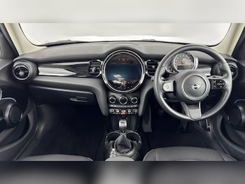 Used MINI Hatch 2022 for sale - 78817201: Photo