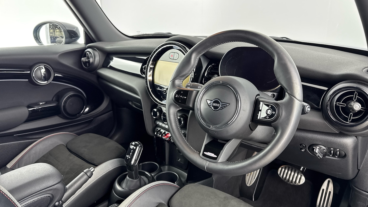 Used MINI Hatch 2024 for sale - 77248581: Photo 6