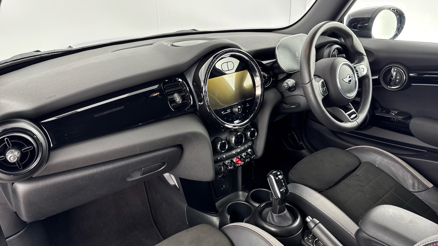 Used MINI Hatch 2024 for sale - 77248581: Photo 7