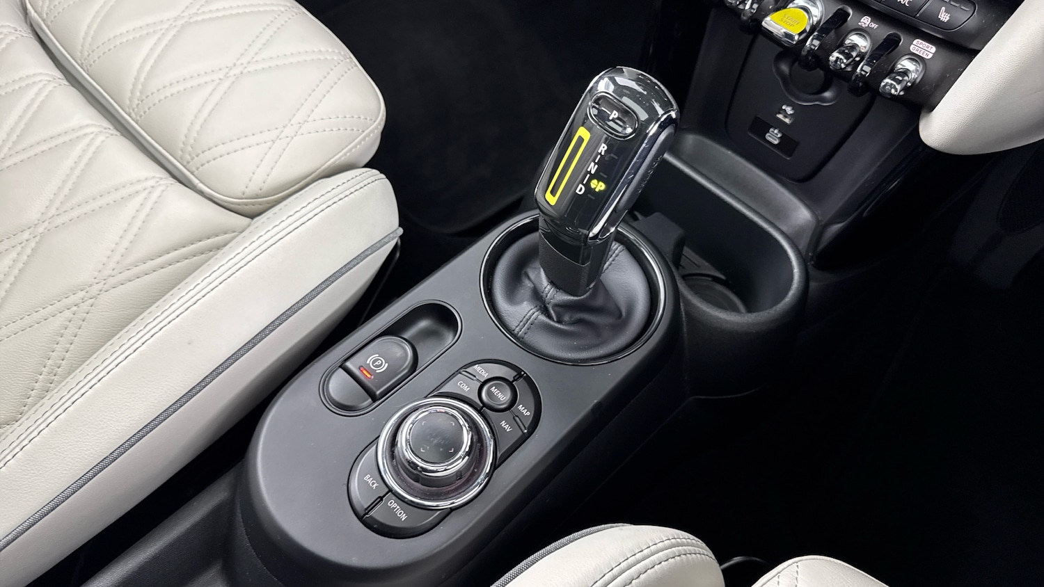 Used MINI Hatch 2022 for sale - 76908463: Photo 10