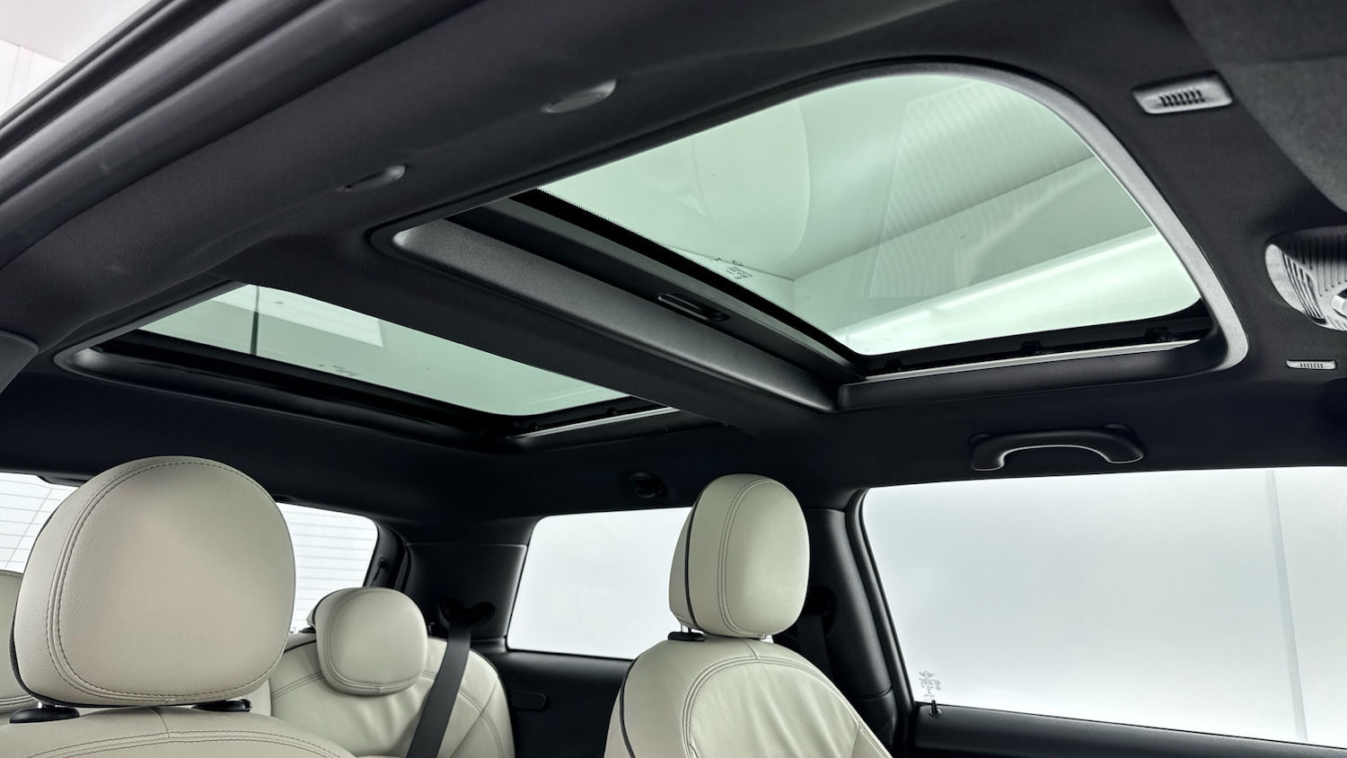 Used MINI Hatch 2022 for sale - 76908463: Photo 17