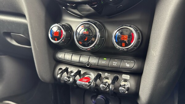 Used MINI Hatch 2022 for sale - 75694555: Photo 40