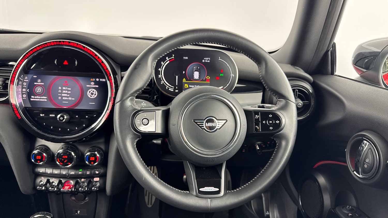 Used MINI Hatch 2022 for sale - 77883876: Photo 5