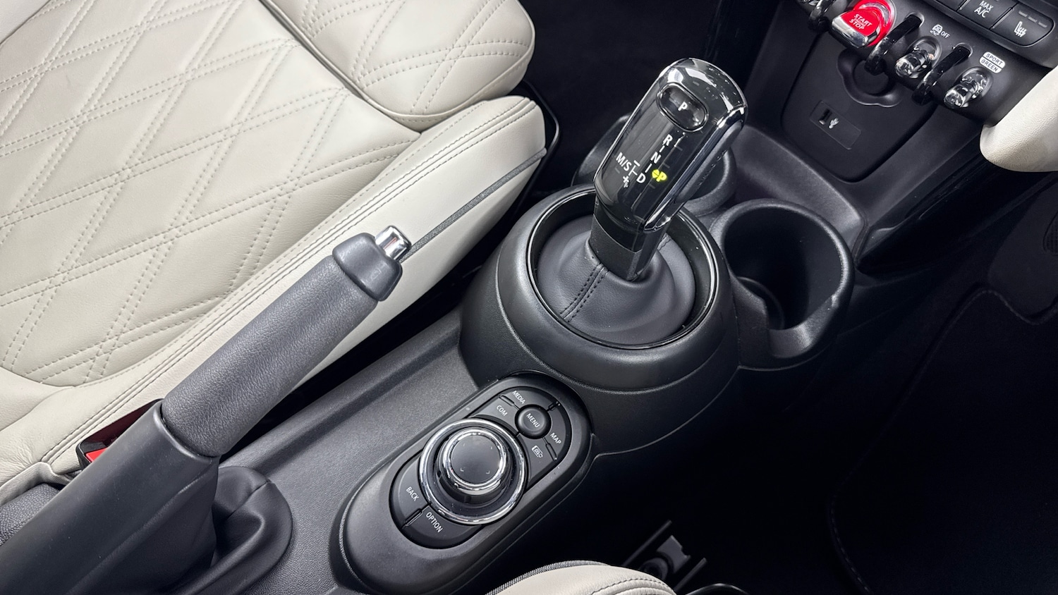 Used MINI Hatch 2023 for sale - 76055925: Photo 10