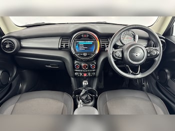 Used MINI Hatch 2019 for sale - 79344458: Photo
