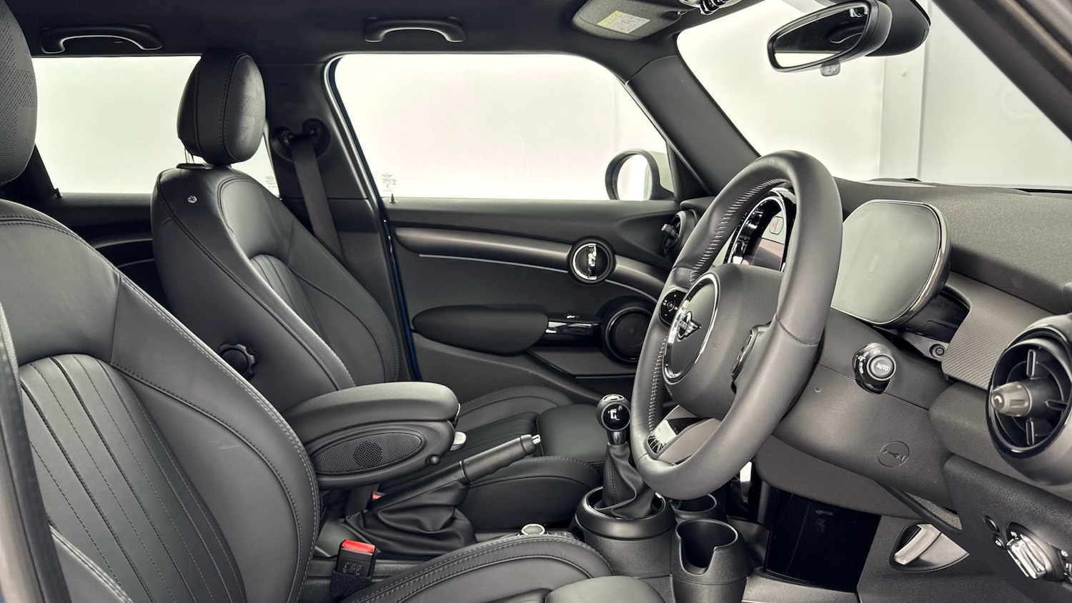 Used MINI Cooper 2024 for sale - 76796820: Photo 11