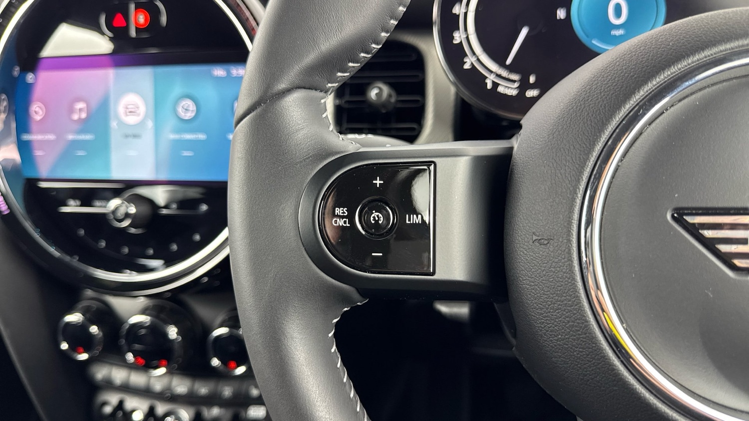 Used MINI Cooper 2024 for sale - 76796820: Photo 17