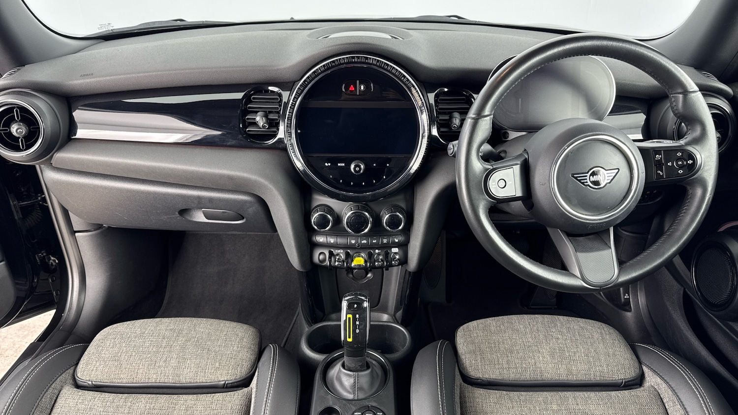 Used MINI Hatch 2022 for sale - 76908475: Photo 4