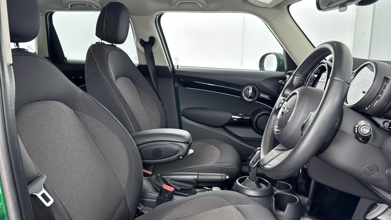 Used MINI Hatch 2022 for sale - 77063221: Photo 11