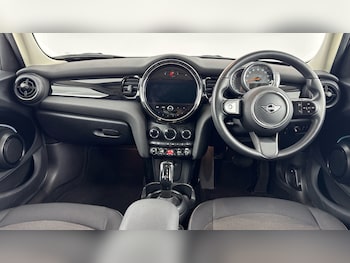 Used MINI Hatch 2022 for sale - 77063221: Photo