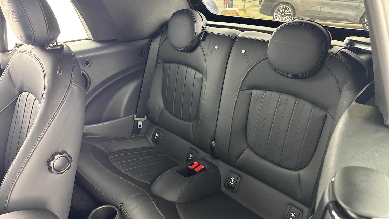 Used MINI Convertible 2023 for sale - 77973191: Photo 12