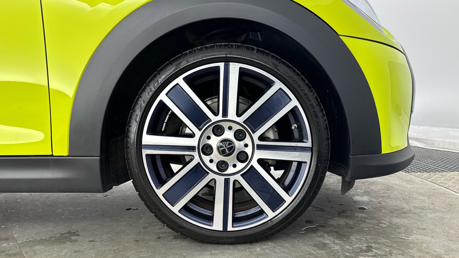 Used MINI Convertible 2023 for sale - 77973191: Photo 14