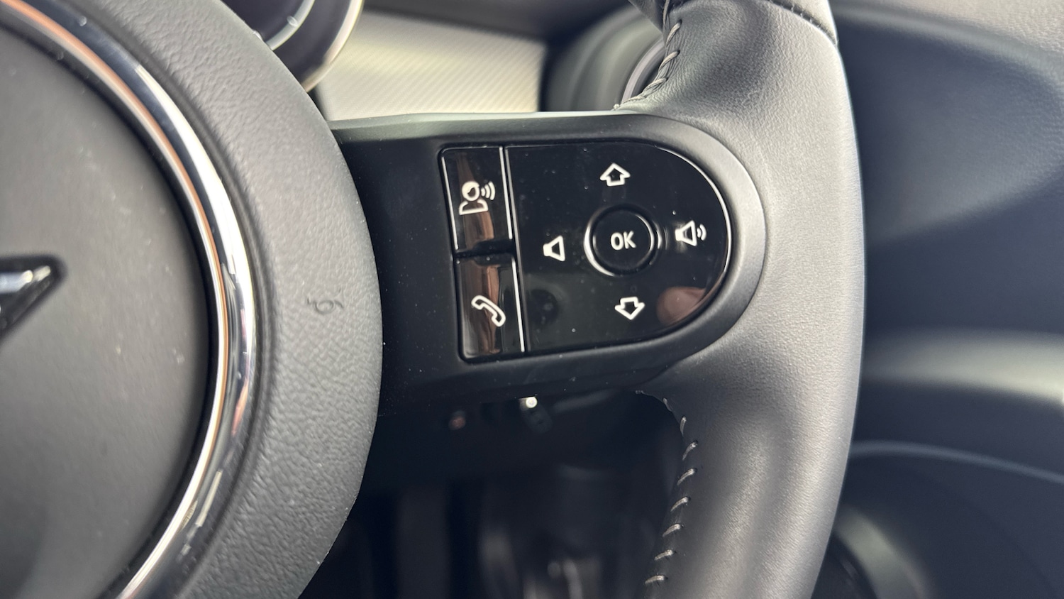 Used MINI Convertible 2023 for sale - 77973191: Photo 18