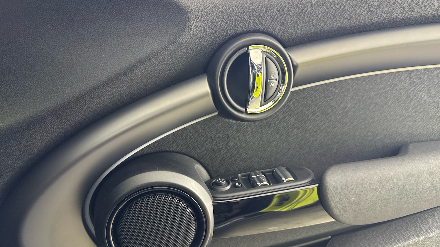 Used MINI Convertible 2023 for sale - 77973191: Photo 20