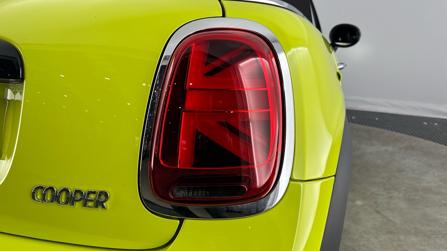 Used MINI Convertible 2023 for sale - 77973191: Photo 22