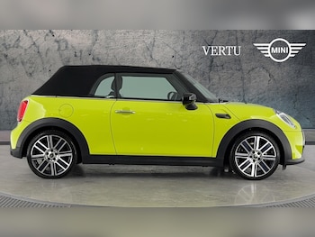 Used MINI Convertible 2023 for sale - 77973191: Photo