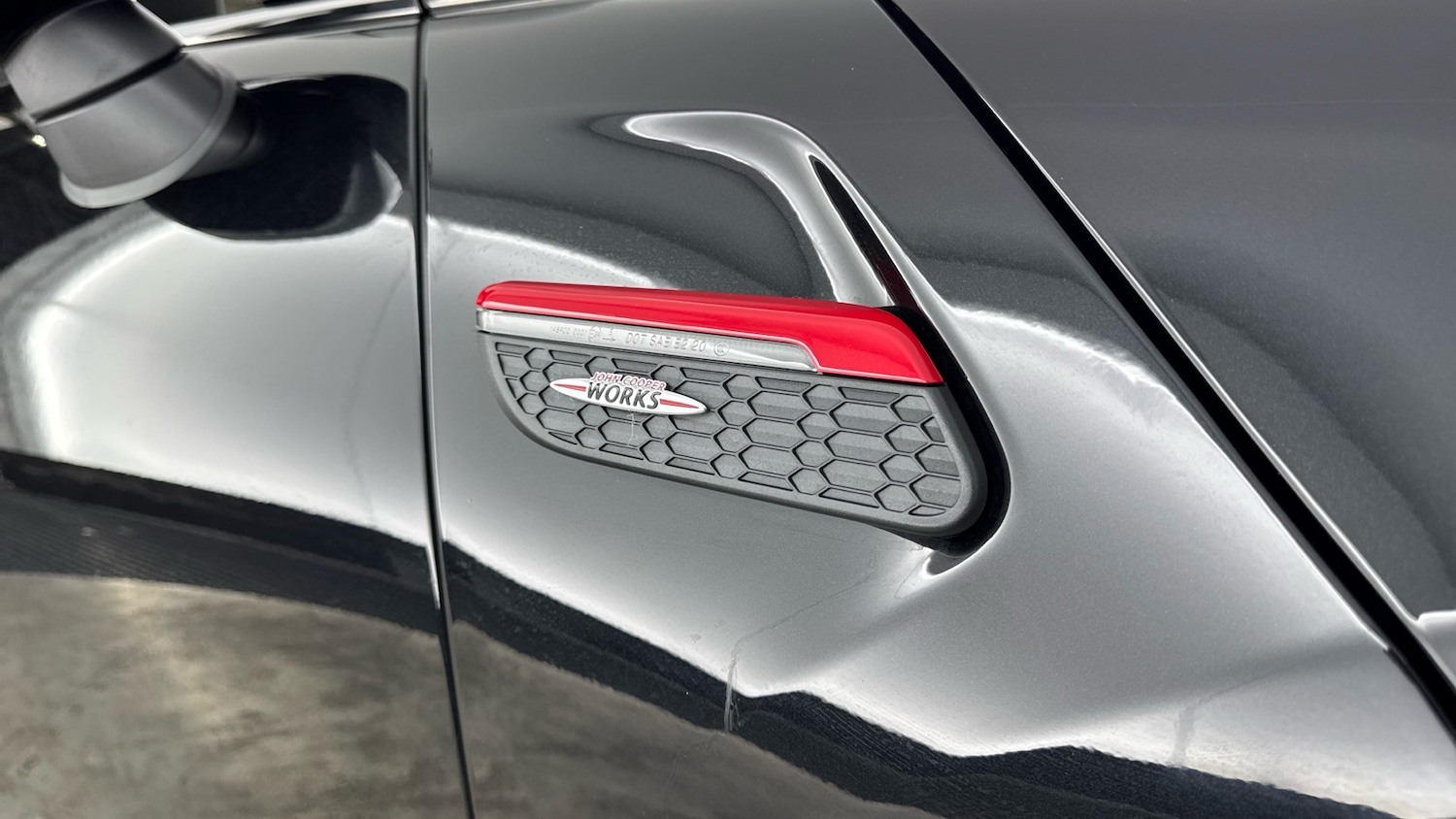 Used MINI Convertible 2024 for sale - 76725511: Photo 23