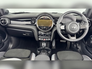 Used MINI Convertible 2024 for sale - 76725511: Photo