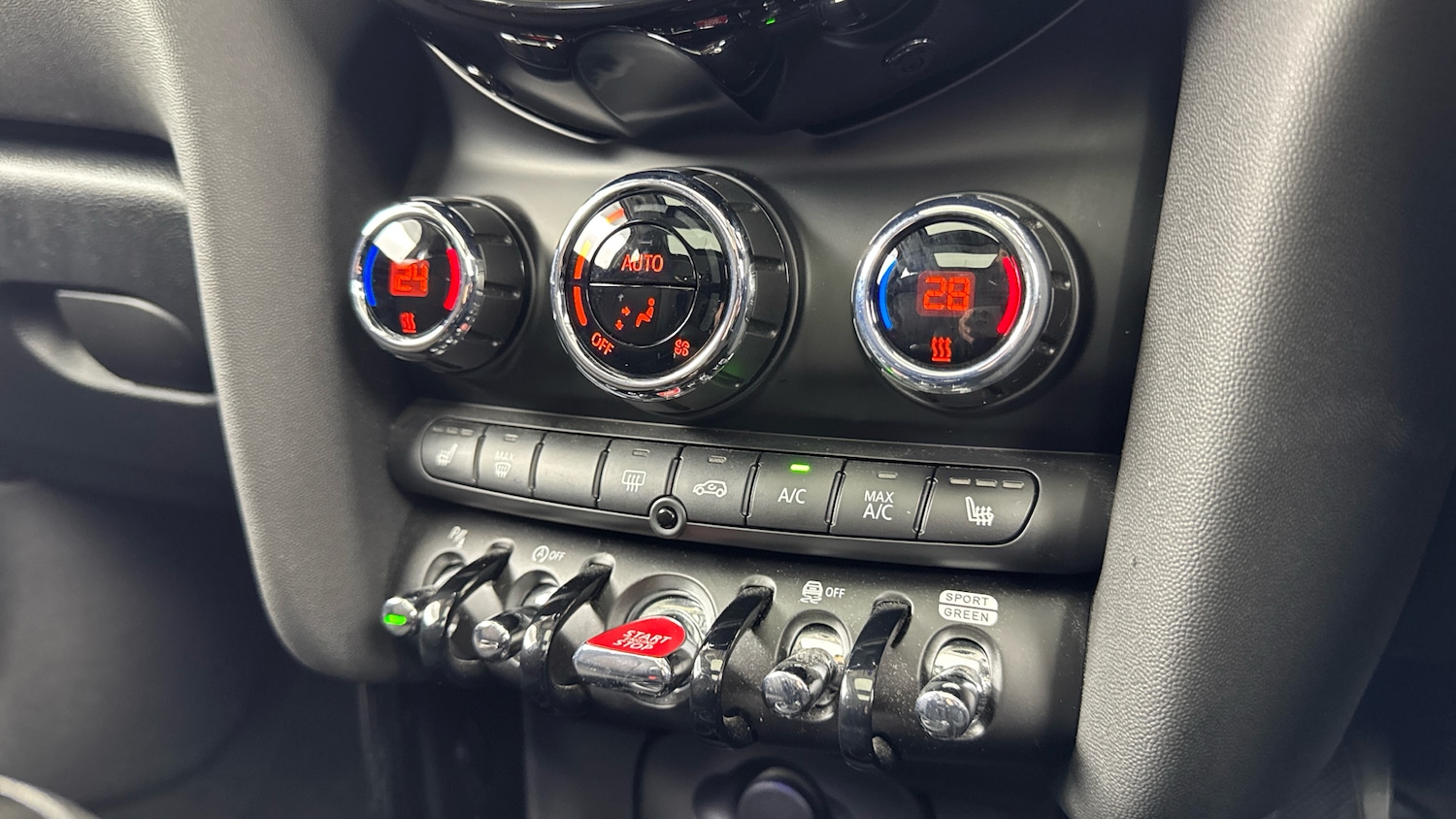 Used MINI Hatch 2022 for sale - 76958445: Photo 31