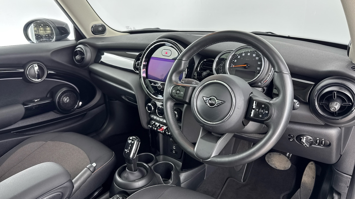 Used MINI Hatch 2022 for sale - 76494405: Photo 6