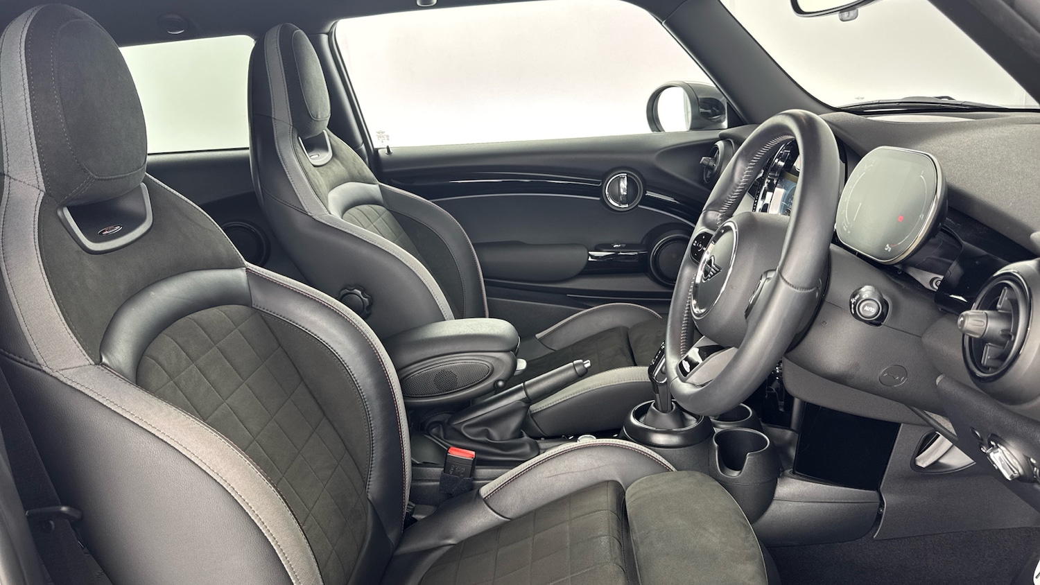 Used MINI Hatch 2023 for sale - 77803049: Photo 11