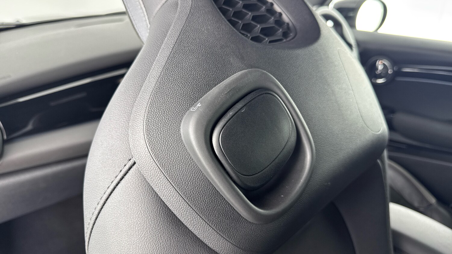 Used MINI Hatch 2023 for sale - 77803049: Photo 45