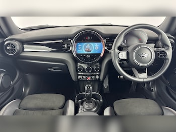 Used MINI Hatch 2023 for sale - 77803049: Photo