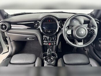 Used MINI Hatch 2021 for sale - 75962252: Photo