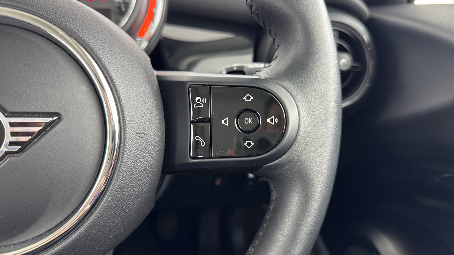 Used MINI Hatch 2021 for sale - 76339999: Photo 18