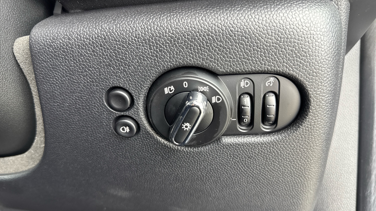 Used MINI Hatch 2021 for sale - 76339999: Photo 30
